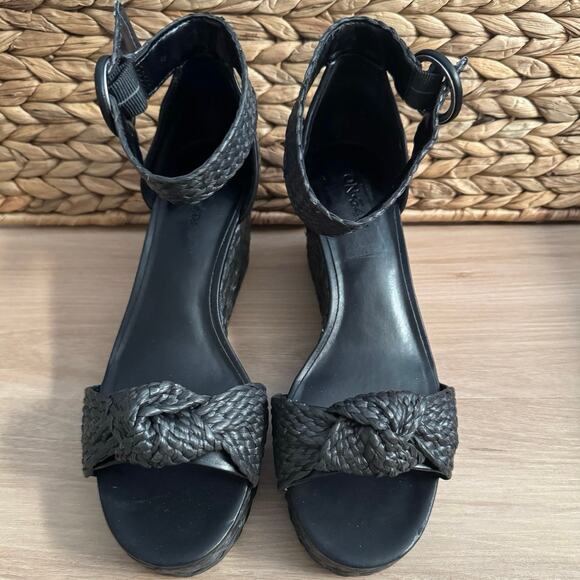 NIB! On 34th Women's Nihari Knot Wedge Sandals - Black Raffia - Picture 4 of 8